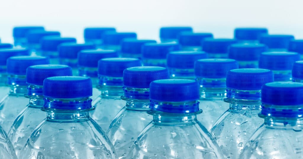 Wie gefährlich sind Plastikflaschen? News-Beitrag von Wassertester Christoph Spirek